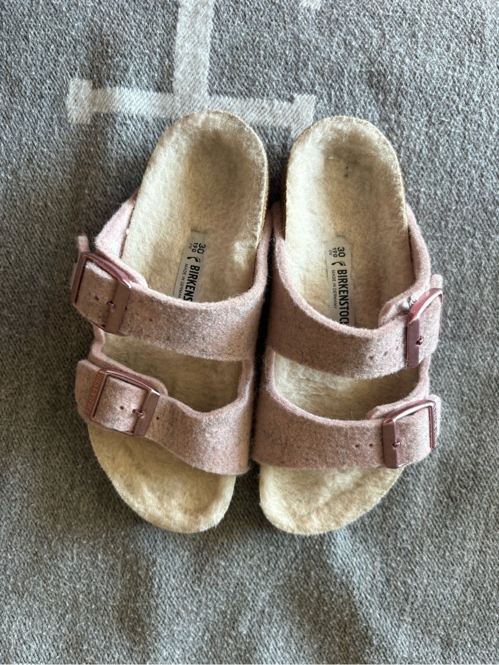 Birkenstock Girls Pink Wool Felt Arizona Sandals Adjustable Straps Sz 30